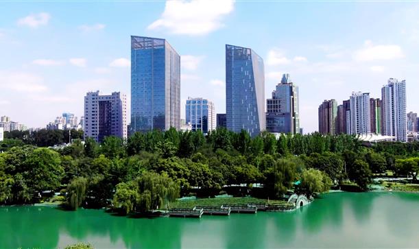 中国证券报——成都伟德国际城市发展有限公司成功发行西部地区首单区县AA可续期公司债券